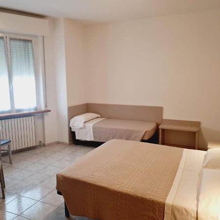 Hotel San Marco Pesaro Esterno foto