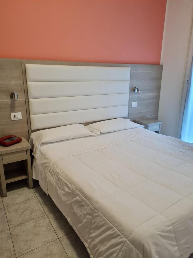 Hotel San Marco Pesaro Esterno foto