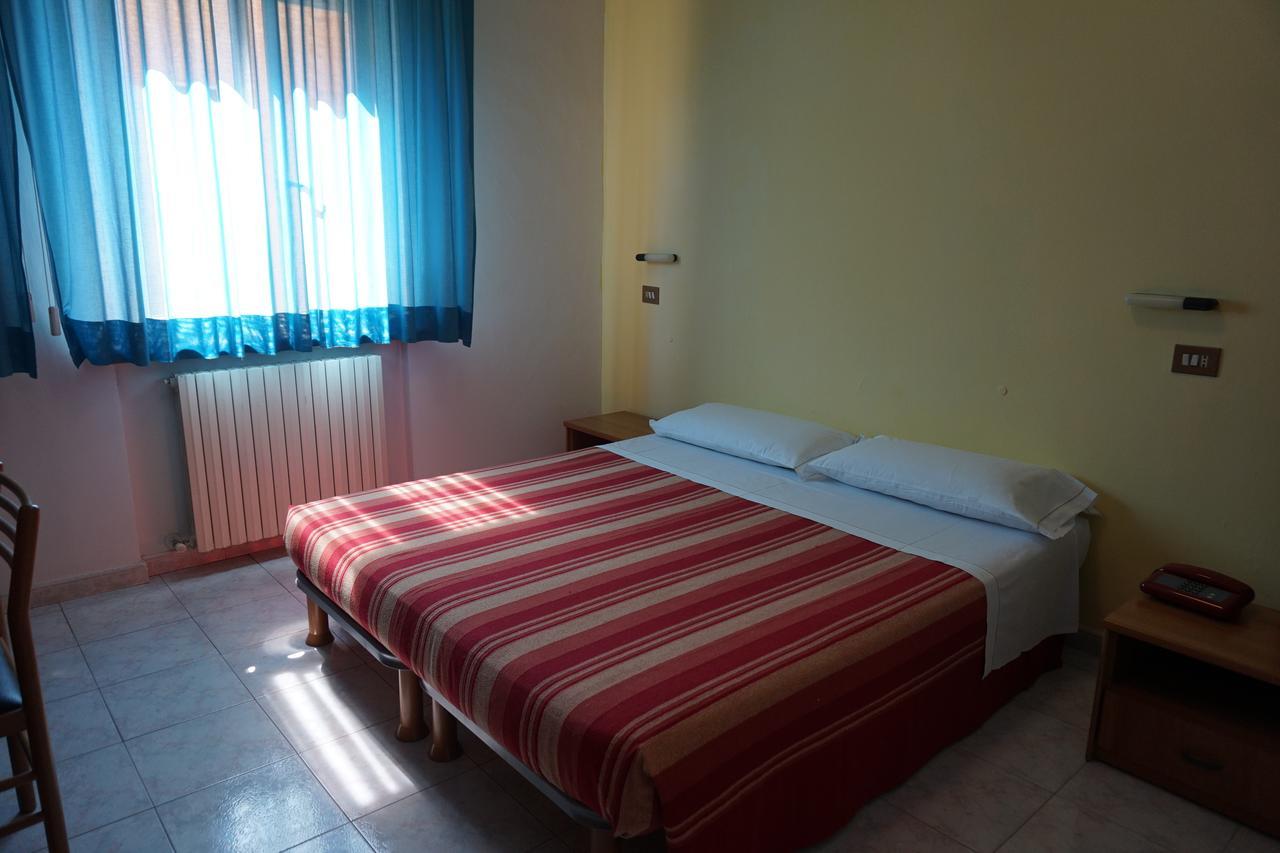 Hotel San Marco Pesaro Esterno foto