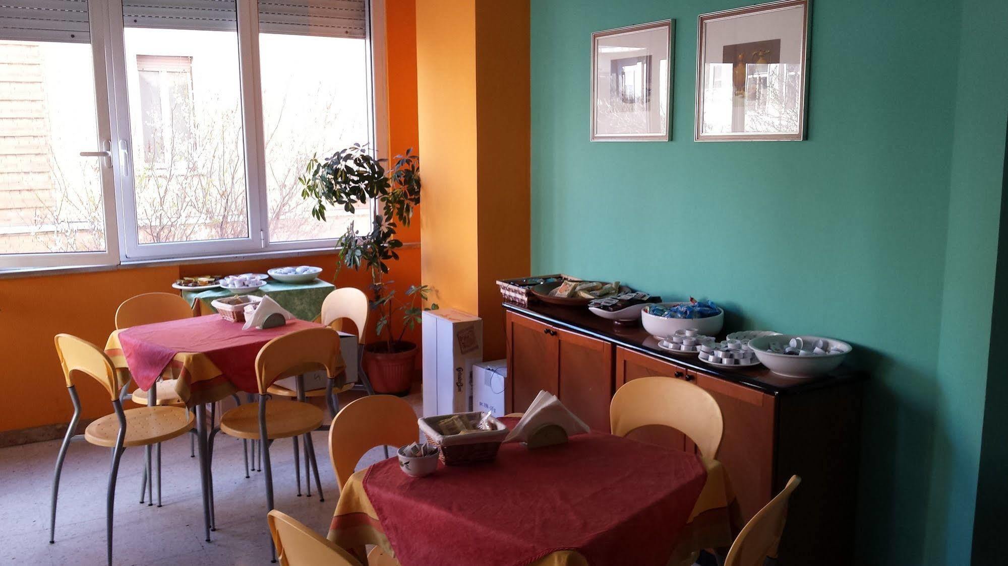 Hotel San Marco Pesaro Esterno foto